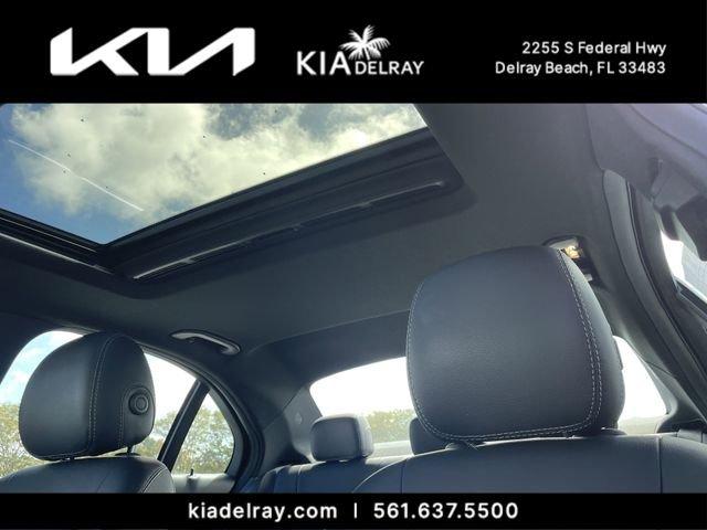 Mercedes-Benz C 300 - Thumbnail 20