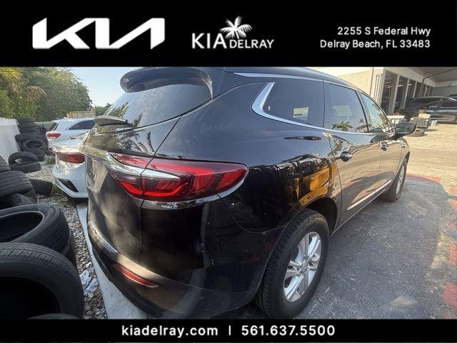 Buick Enclave Essence - Thumbnail 3