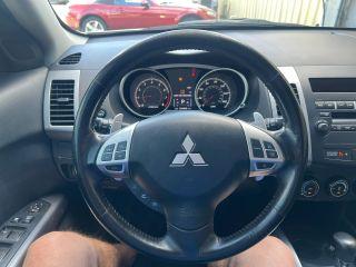 Mitsubishi Outlander - Thumbnail 13