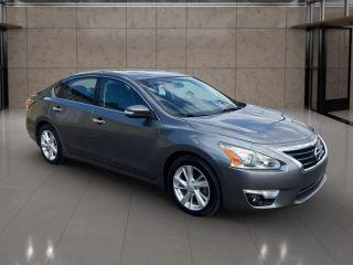 Nissan Altima - Thumbnail 9