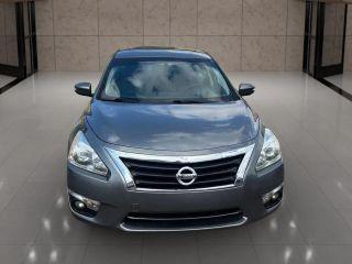 Nissan Altima - Thumbnail 10