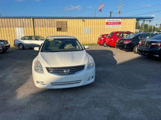 Nissan Altima - Thumbnail 9