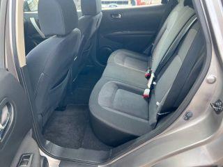 Nissan Rogue - Thumbnail 5