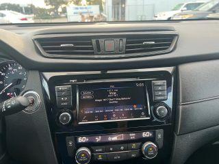 Nissan Rogue - Thumbnail 16