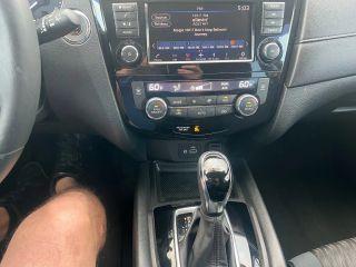 Nissan Rogue - Thumbnail 17