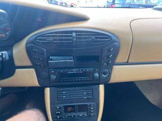 Porsche Boxster - Thumbnail 3