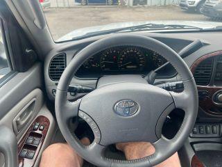 Toyota Sequoia - Thumbnail 15