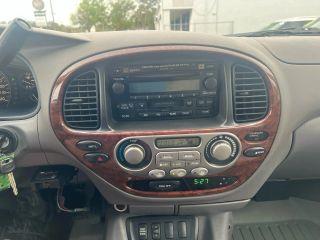 Toyota Sequoia - Thumbnail 17