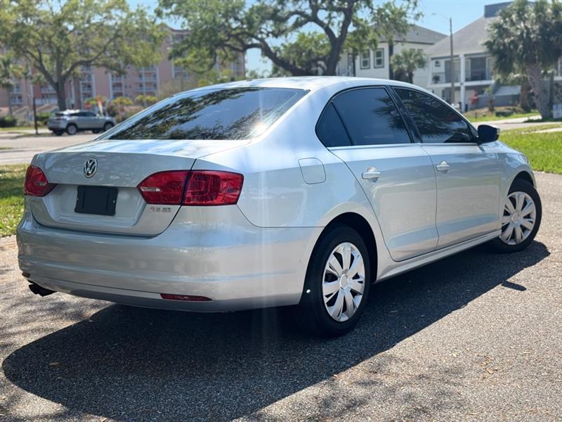 Volkswagen Jetta Se - Thumbnail 5