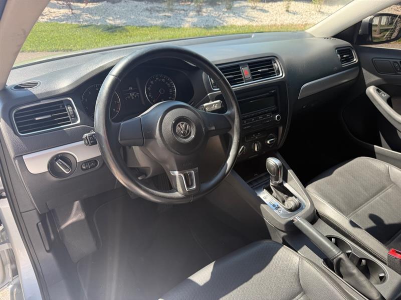 Volkswagen Jetta Se - Thumbnail 10