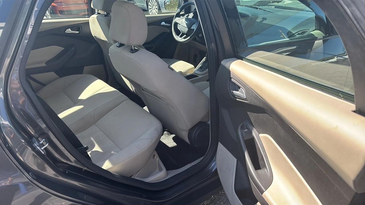 Ford Focus Se Sedan - Thumbnail 14