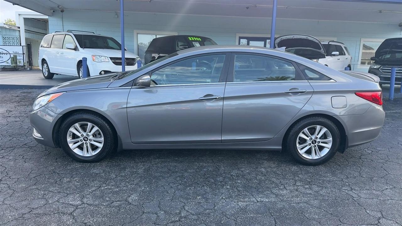 Hyundai Sonata Gls - Thumbnail 2