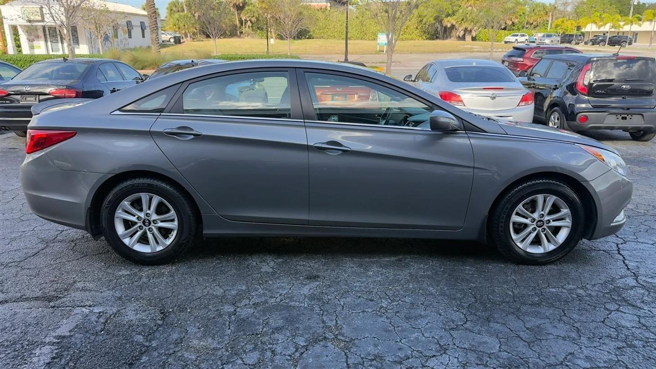 Hyundai Sonata Gls - Thumbnail 7