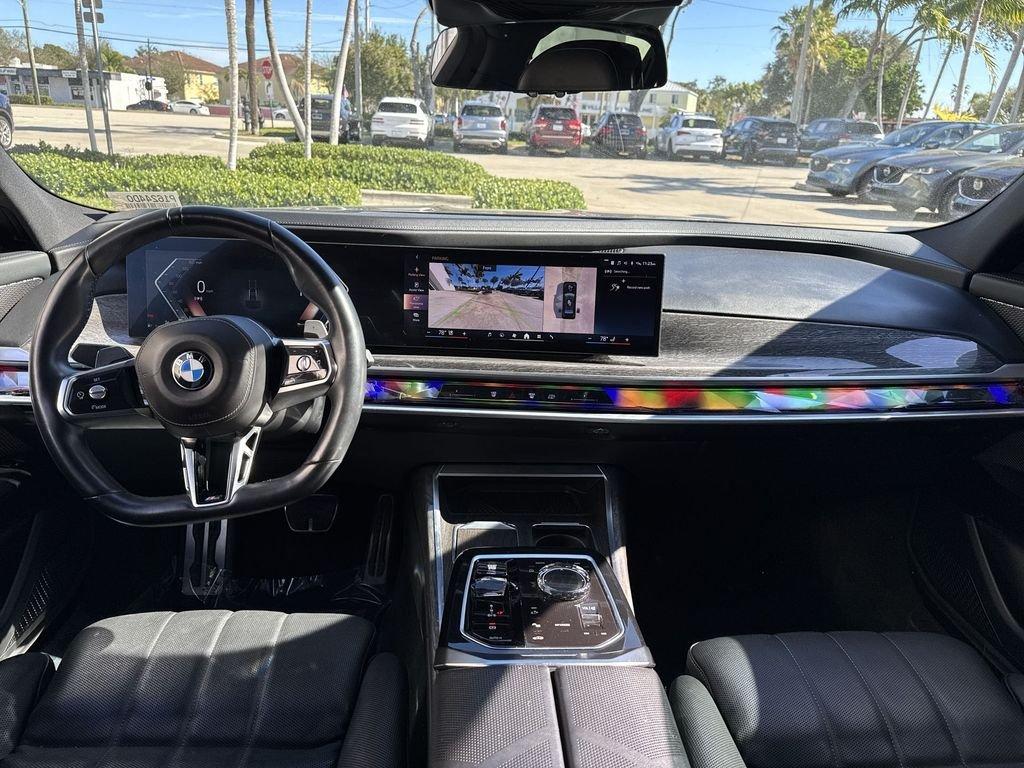 Bmw 7 Series 740I Xdrive Awd 4D Sedan - Thumbnail 16