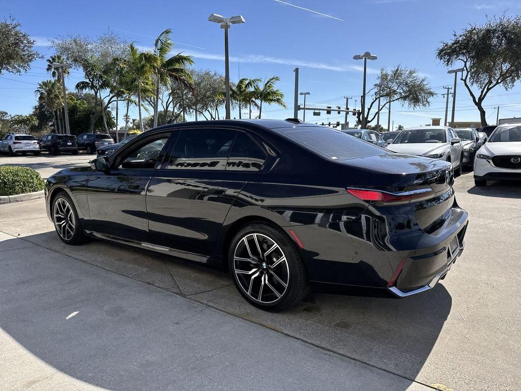 Bmw 7 Series 740I Xdrive Awd 4D Sedan - Thumbnail 14