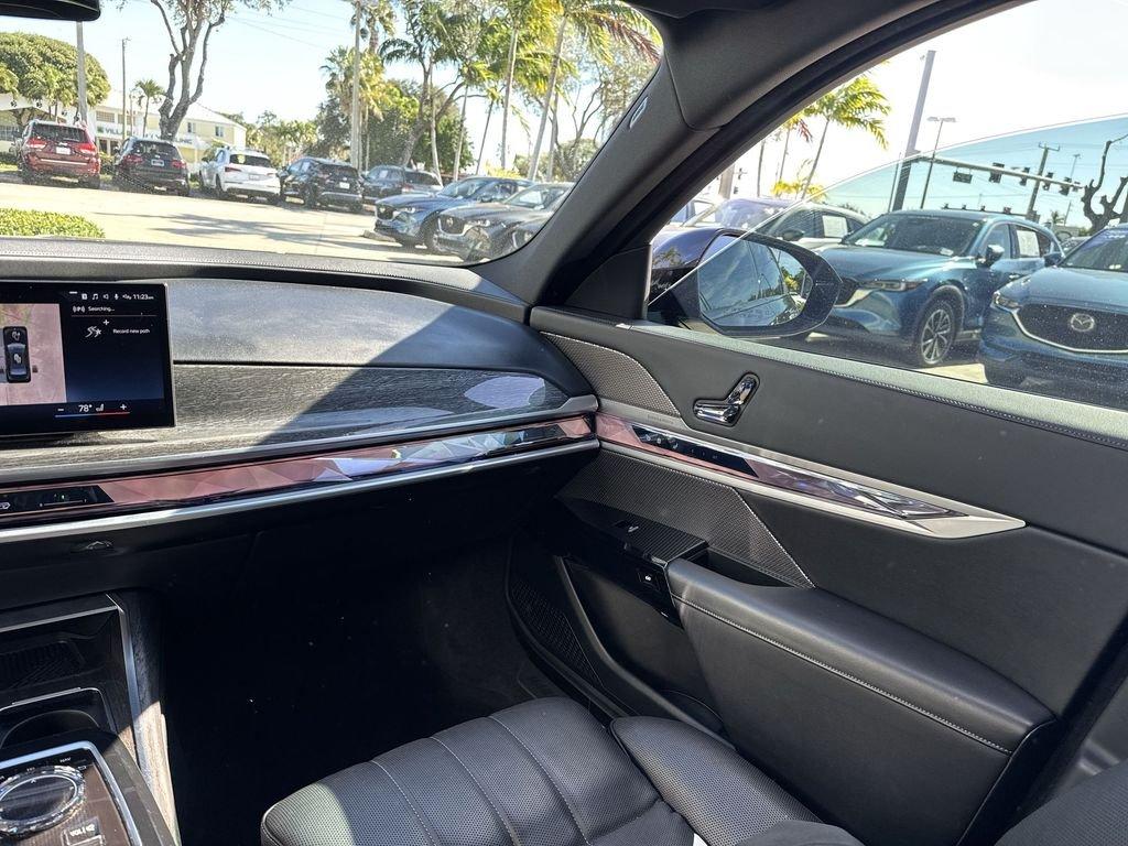 Bmw 7 Series 740I Xdrive Awd 4D Sedan - Thumbnail 17