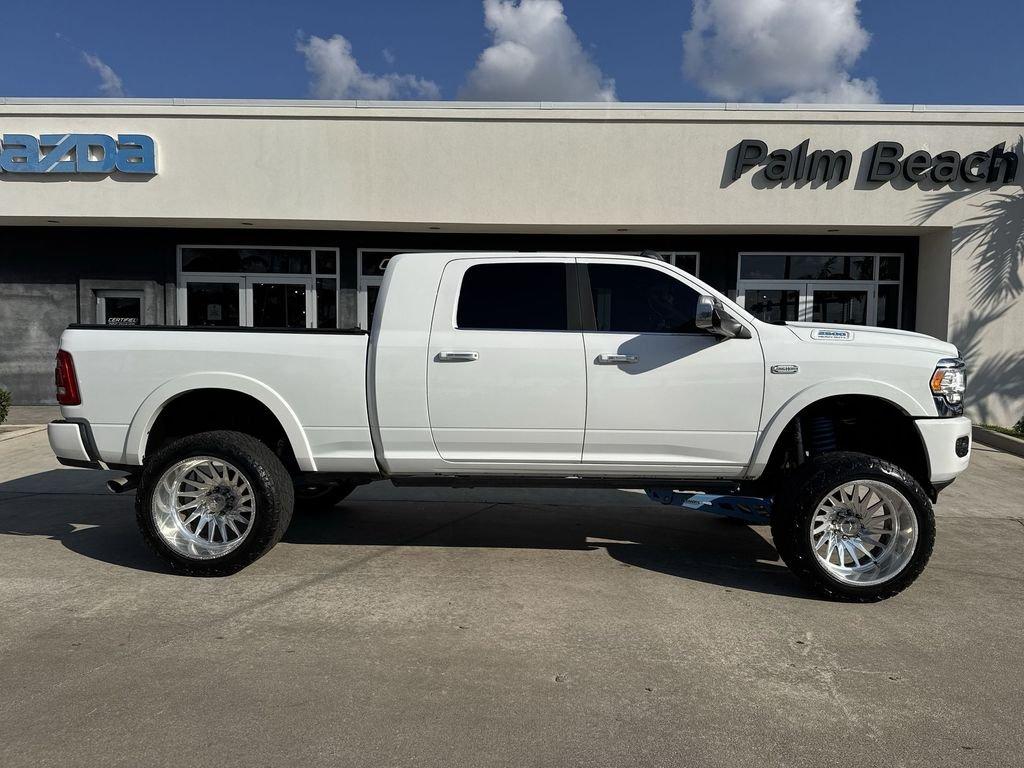 Ram 2500 Laramie Longhorn 4Wd 4D Mega Cab - Thumbnail 7