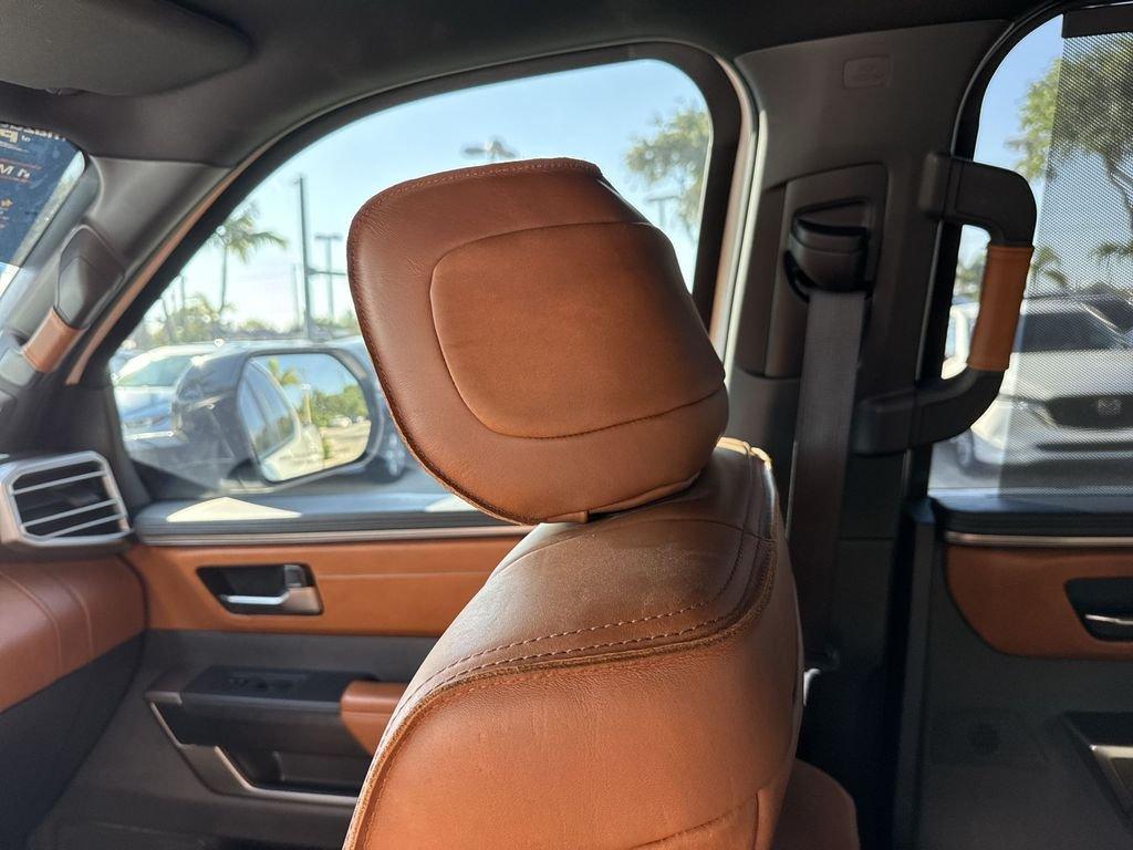 Toyota Tundra Hybrid Platinum 1794 Edition 4Wd 4D Crew Cab - Thumbnail 18