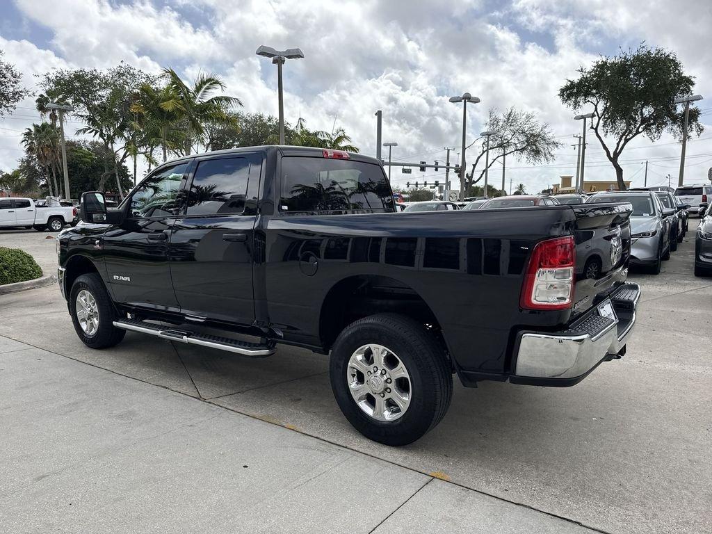 Ram 2500 Big Horn 4Wd 4D Crew Cab - Thumbnail 14