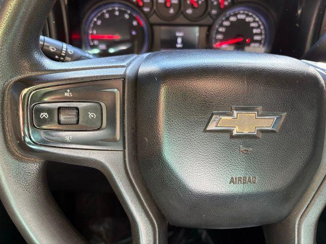 Chevrolet Silverado 1500 - Thumbnail 14