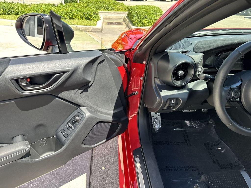 Toyota Gr86 Premium Rwd 2D Coupe - Thumbnail 19