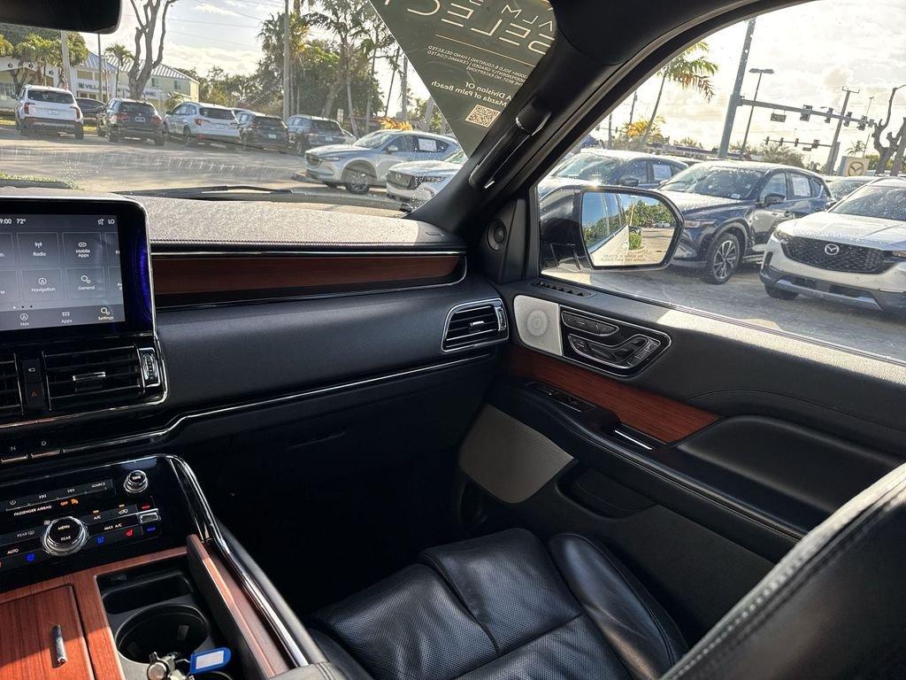 Lincoln Navigator L Reserve 4Wd 4D Sport Utility - Thumbnail 17