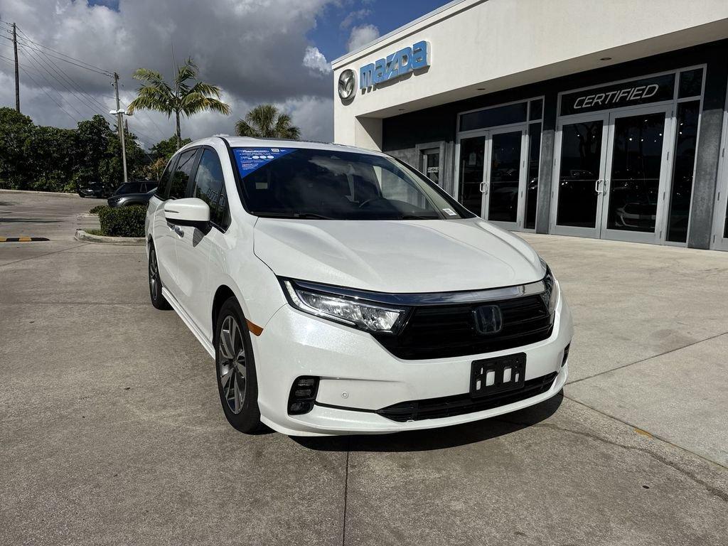 Honda Odyssey Touring Fwd 4D Passenger Van - Thumbnail 9