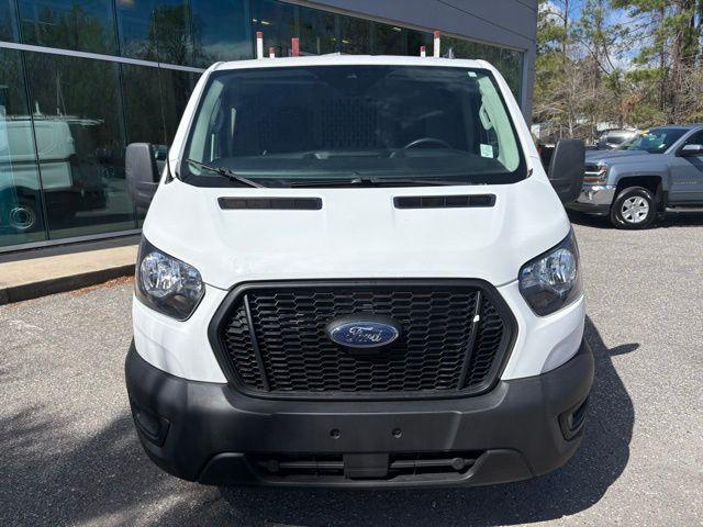 Ford Transit-150 - Thumbnail 8