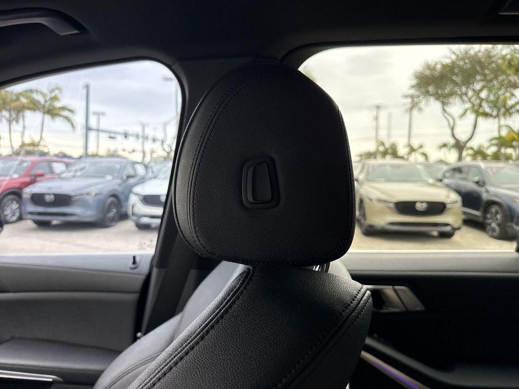 Bmw X5 Sdrive40I Rwd 4D Sport Utility - Thumbnail 18