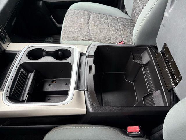 Ram 1500 - Thumbnail 16