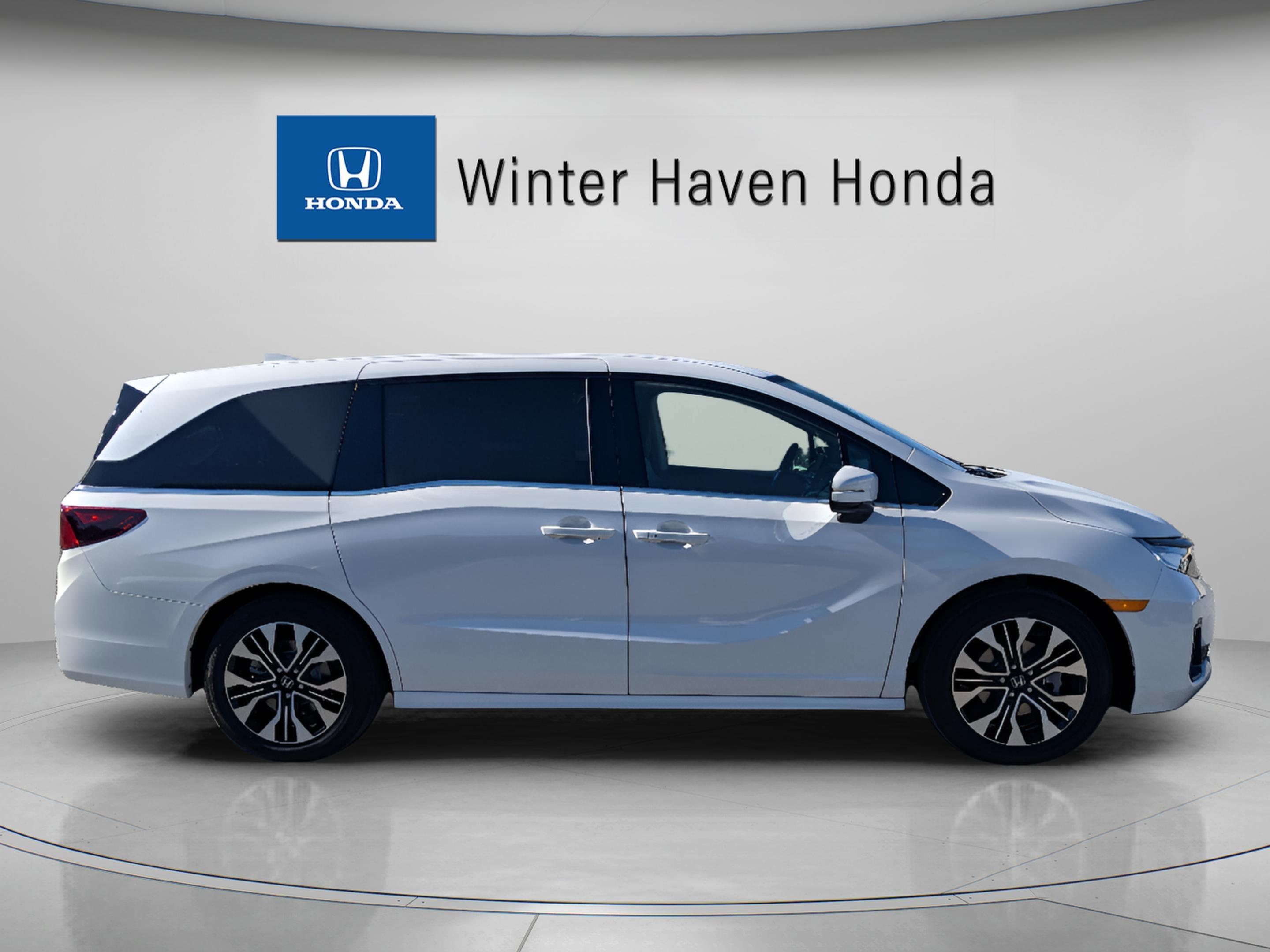 Honda Odyssey Elite - Thumbnail 8