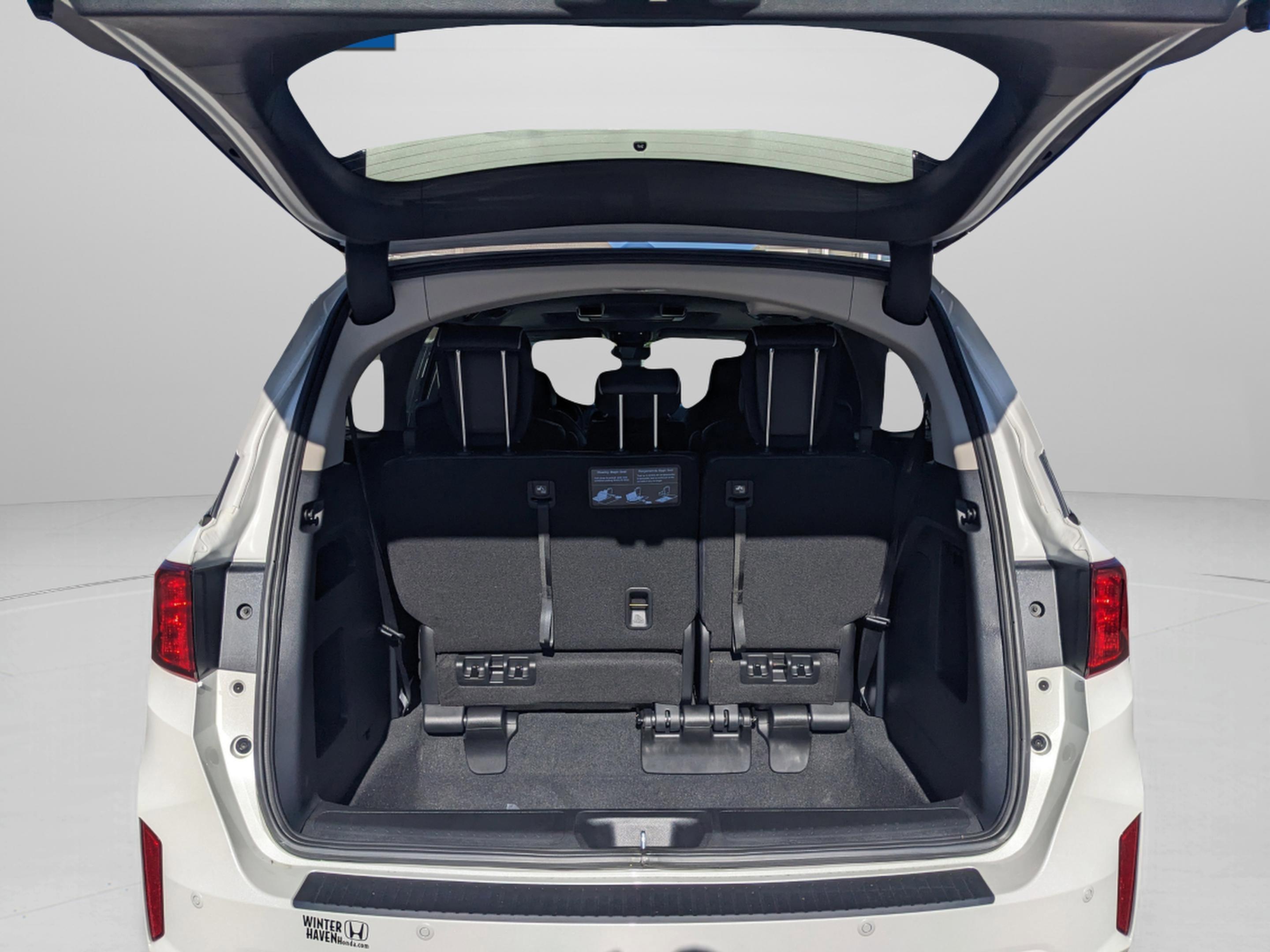 Honda Odyssey Elite - Thumbnail 13