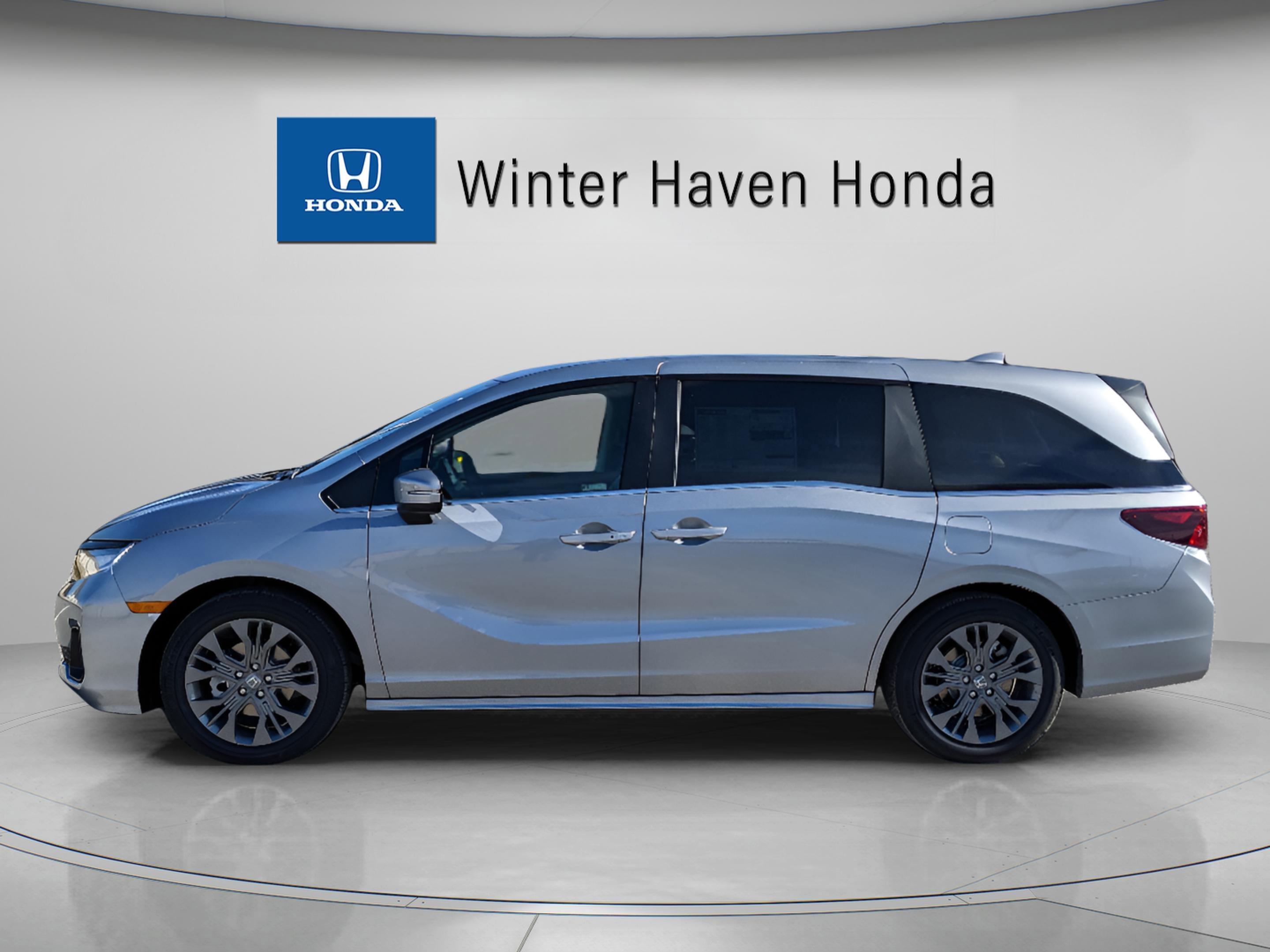Honda Odyssey Touring - Thumbnail 4