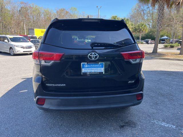 Toyota Highlander - Thumbnail 4