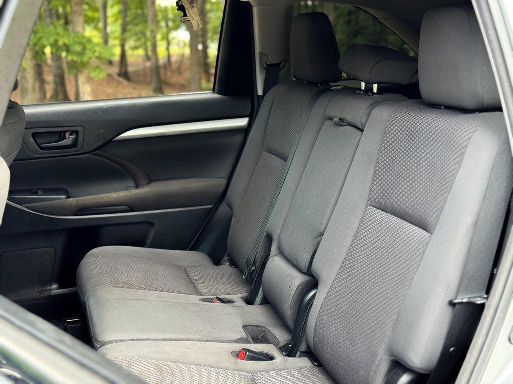 Toyota Highlander - Thumbnail 9