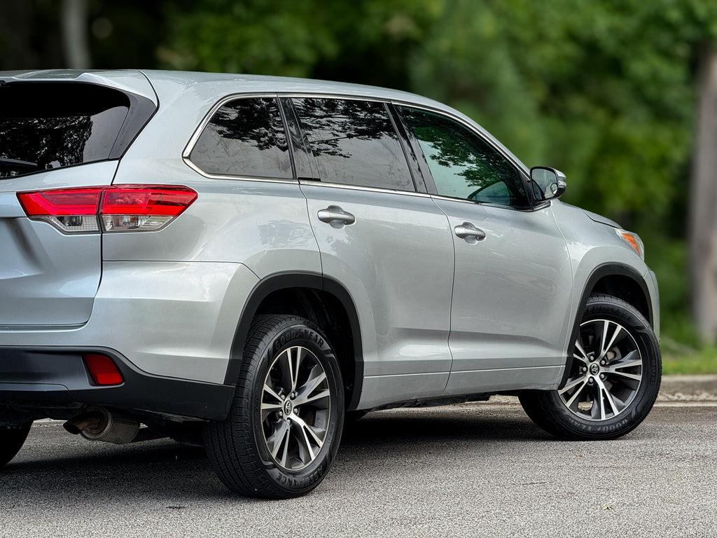 Toyota Highlander - Thumbnail 14