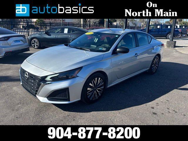 Nissan Altima - View 1