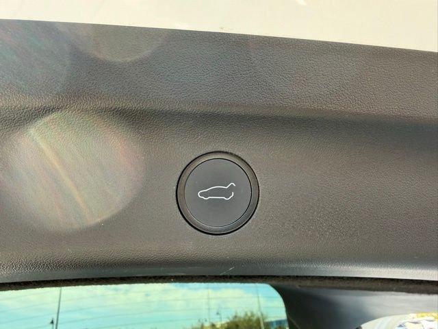 Tesla Model Y Performance - Thumbnail 12