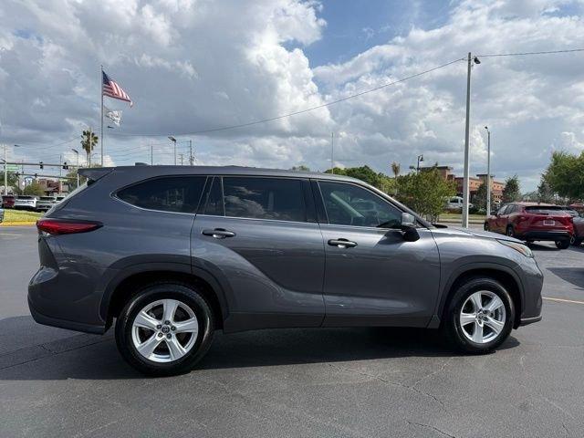 Toyota Highlander L - Thumbnail 9