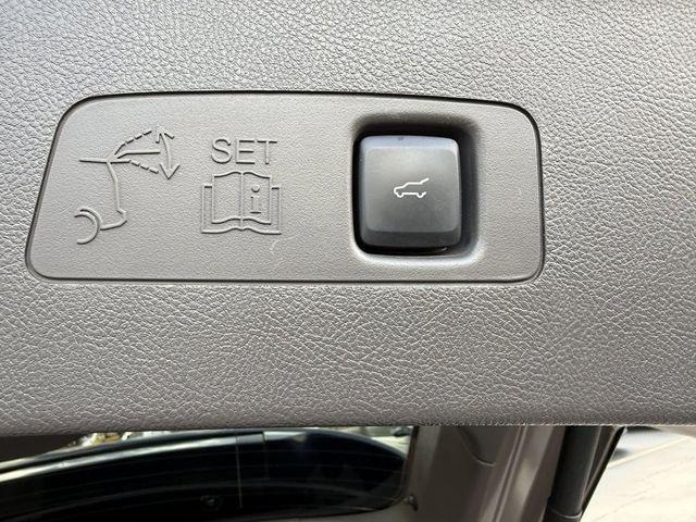 Lincoln Corsair Reserve - Thumbnail 13