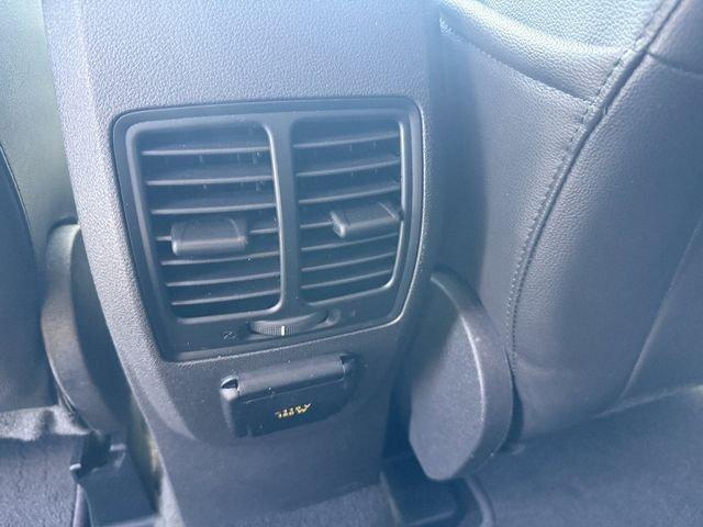 Ford Escape Titanium - Thumbnail 14