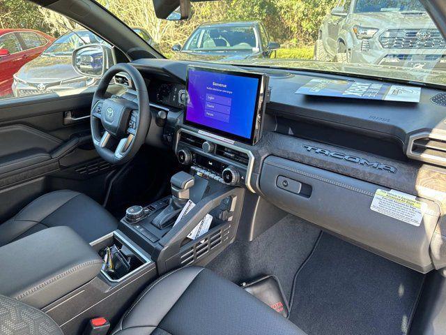 Toyota Tacoma Ltd Hv 4X4 Double Cab - Thumbnail 20