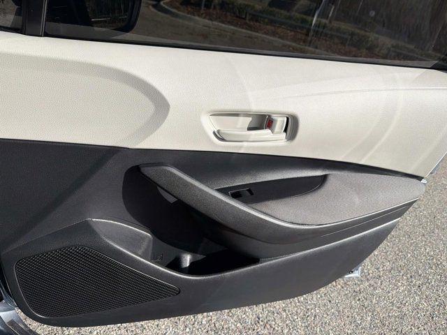 Toyota Corolla Le - Thumbnail 14