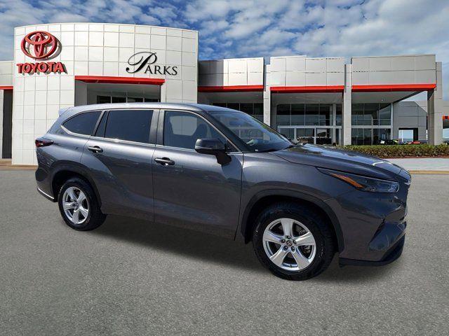 Toyota Highlander Le Fwd - View 1