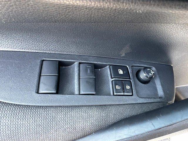 Toyota Corolla Le - Thumbnail 6
