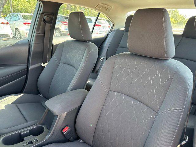 Toyota Corolla Le - Thumbnail 8