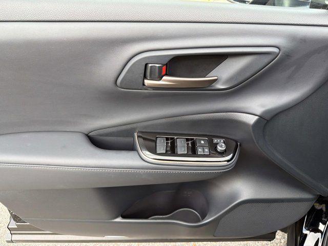 Toyota Crown Xle In Deland Fl | Jtdaaaafxt3042320 - Thumbnail 6