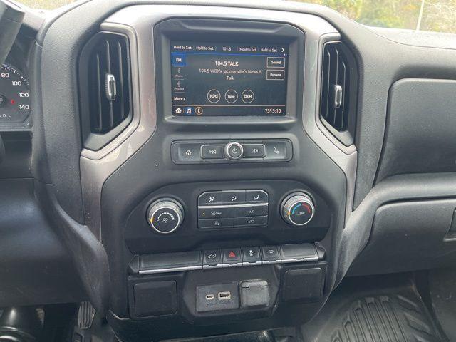 Chevrolet Silverado 1500 - Thumbnail 11