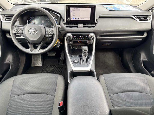 Toyota Rav4 Hybrid Le Awd Suv - Thumbnail 20