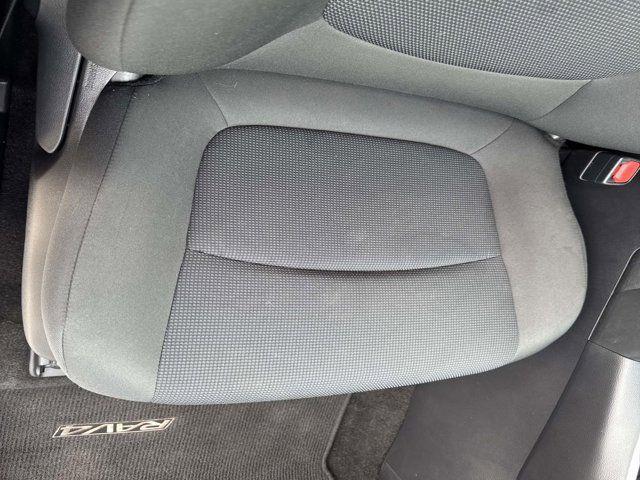 Toyota Rav4 Hybrid Le Awd Suv - Thumbnail 15